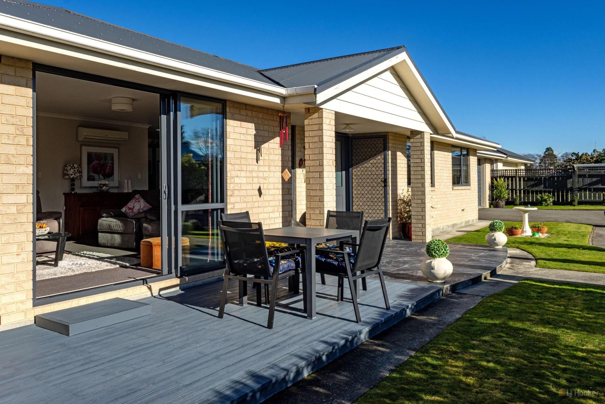 Geraldine 3chambre Immaculate Retirement Living - Priced to Sell